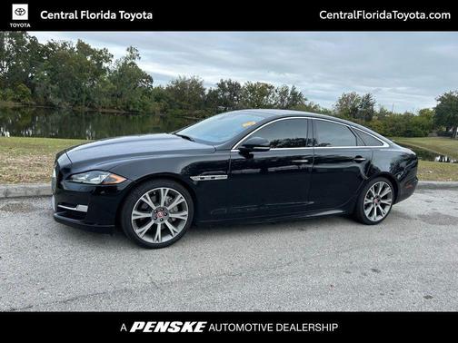 2019 Jaguar XJ R-Sport