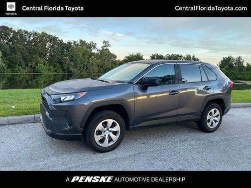 2022 Toyota RAV4 LE