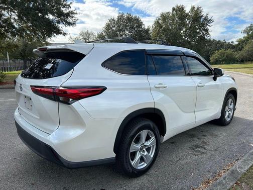2021 Toyota Highlander L
