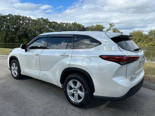 2021 Toyota Highlander L