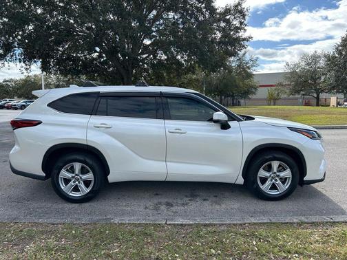 2021 Toyota Highlander L