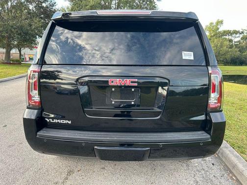 2017 GMC Yukon SLT