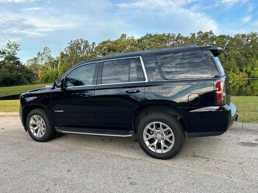 2017 GMC Yukon SLT