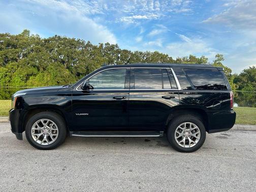 2017 GMC Yukon SLT