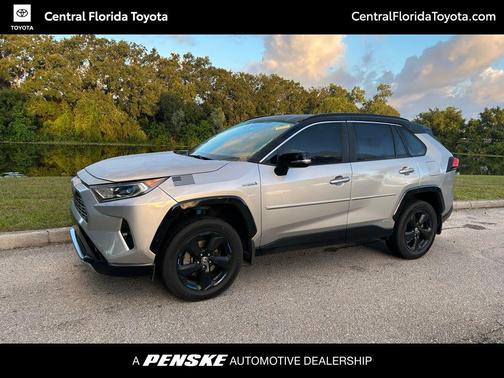 2021 Toyota RAV4 Hybrid SE
