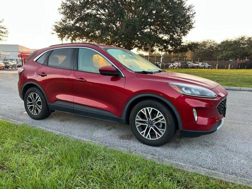 2020 Ford Escape SEL