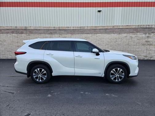2020 Toyota Highlander Hybrid XLE