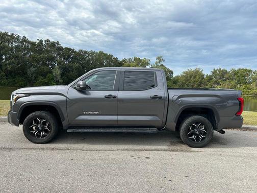 2024 Toyota Tundra SR5
