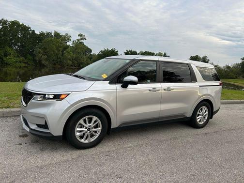 Silky Silver 2023 Kia Carnival LX