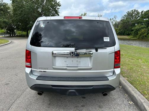 Alabaster Silver Metallic 2014 Honda Pilot EX-L