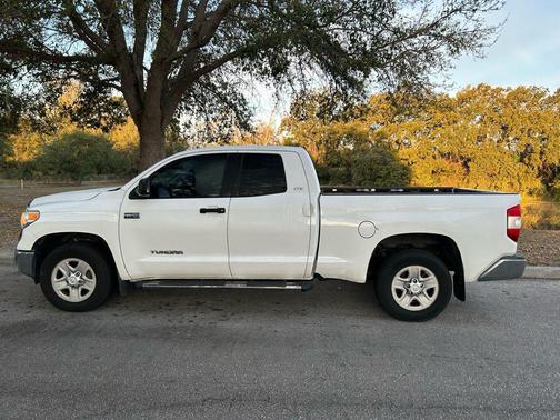 2016 Toyota Tundra SR5