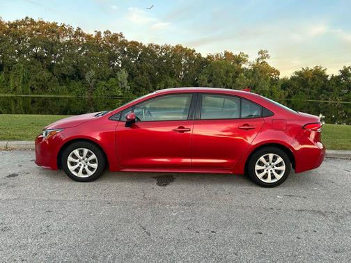 2020 Toyota Corolla LE