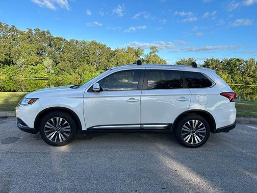 2020 Mitsubishi Outlander SEL