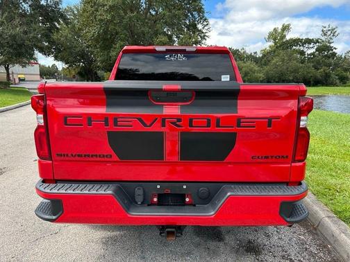 2022 Chevrolet Silverado 1500 Custom