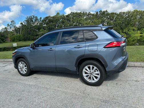 2022 Toyota Corolla Cross LE