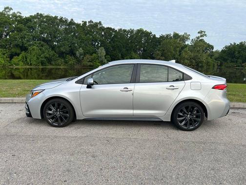 Classic Silver Metallic 2024 Toyota Corolla Hybrid SE