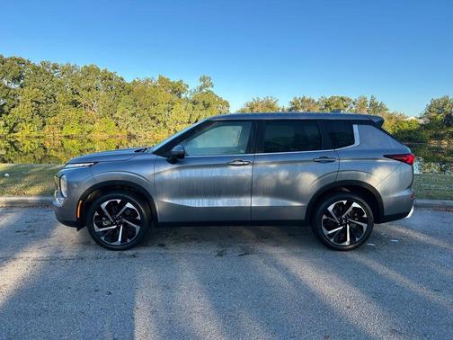 2023 Mitsubishi Outlander SE 2.5 2WD