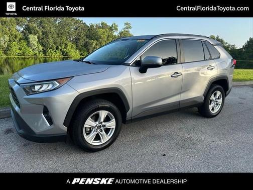 2020 Toyota RAV4 XLE