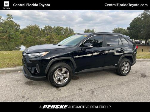 2025 Toyota RAV4 Hybrid SE