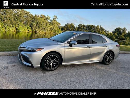 2023 Toyota Camry SE