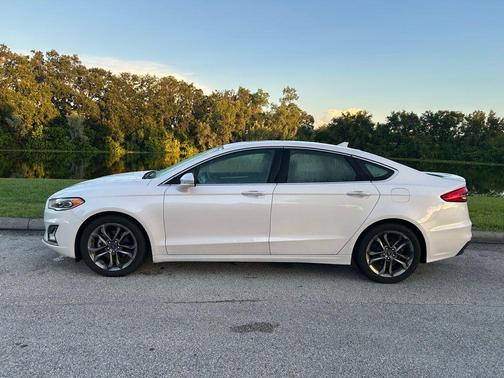2020 Ford Fusion Hybrid Titanium