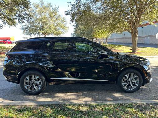 2023 Kia Sportage SX