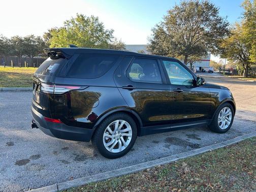 2018 Land Rover Discovery SE