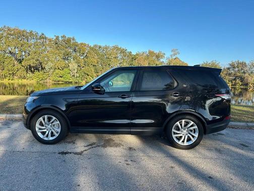 2018 Land Rover Discovery SE