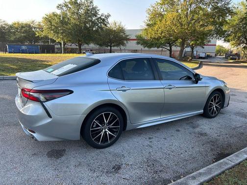Celestial Silver Metallic 2024 Toyota Camry SE