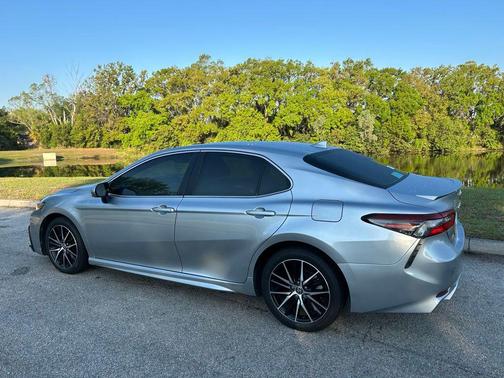 Celestial Silver Metallic 2024 Toyota Camry SE