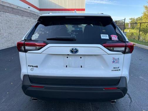 2024 Toyota RAV4 Hybrid XLE