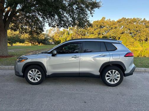 2023 Toyota Corolla Cross LE