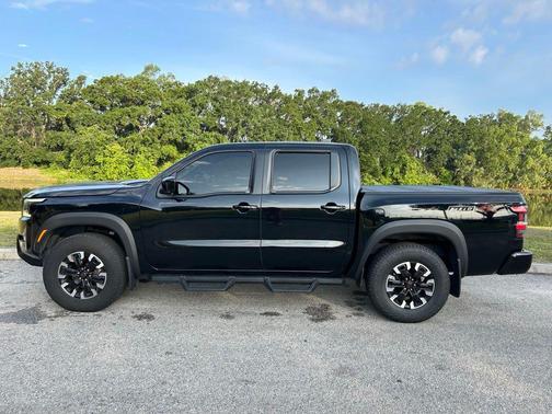 Super Black 2023 Nissan Frontier PRO-4X