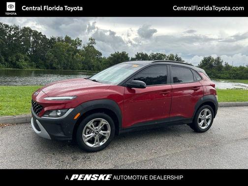 2022 Hyundai KONA SEL