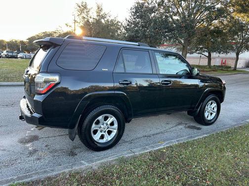 2021 Toyota 4Runner SR5