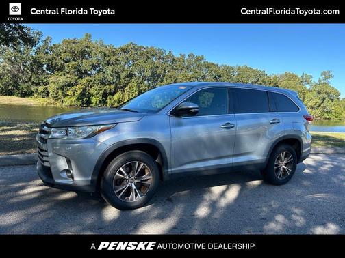 2019 Toyota Highlander LE