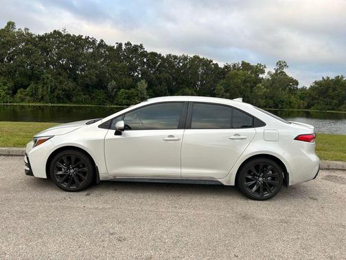 2025 Toyota Corolla SE