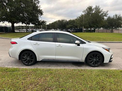 2025 Toyota Corolla SE