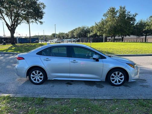 Classic Silver Metallic 2024 Toyota Corolla LE