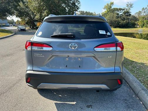 2022 Toyota Corolla Cross LE