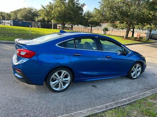Kinetic Blue Metallic 2017 Chevrolet Cruze Premier