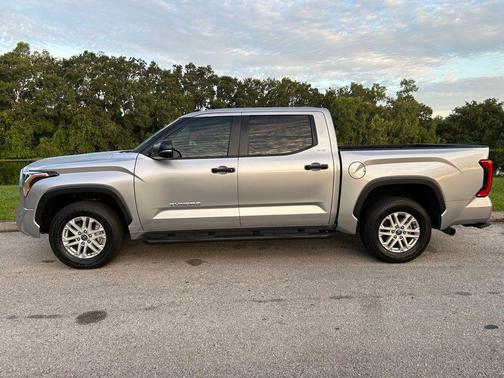 2024 Toyota Tundra SR5
