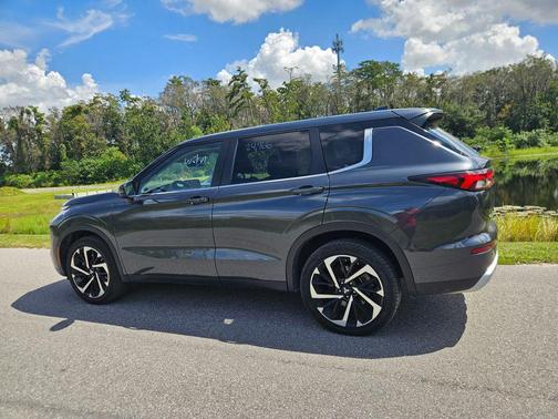 2024 Mitsubishi Outlander SE Black Edition S-AWC