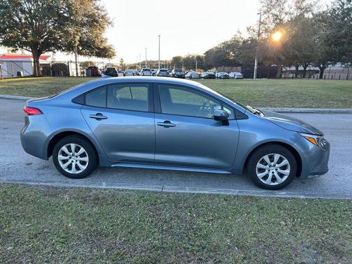 2024 Toyota Corolla Hybrid SE