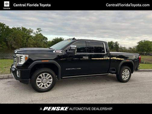 Onyx Black 2022 GMC Sierra 2500 Denali