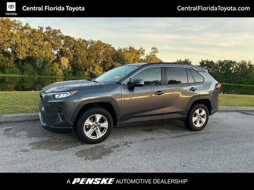 2021 Toyota RAV4 XLE