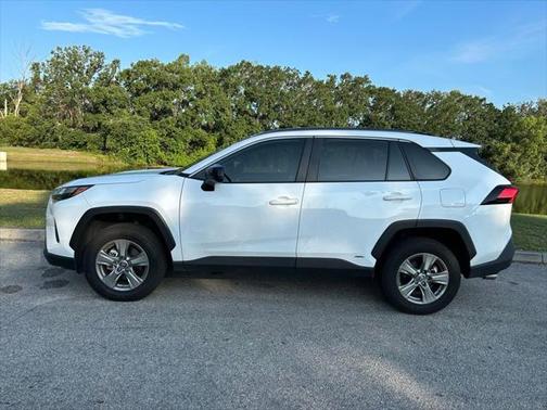2024 Toyota RAV4 Hybrid LE