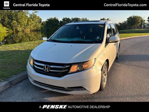 Diamond White Pearl 2015 Honda Odyssey EX-L