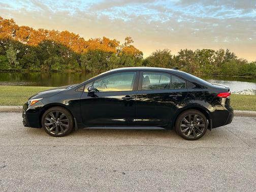 2025 Toyota Corolla SE