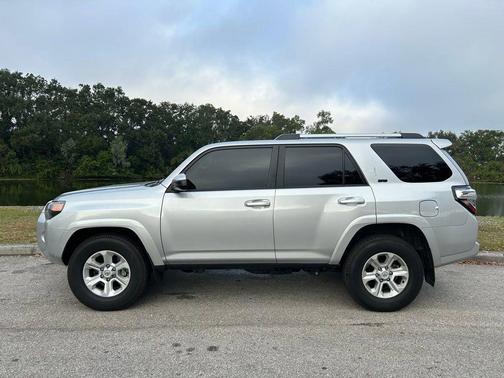 2024 Toyota 4Runner SR5